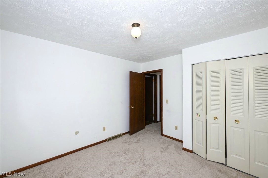 622 Meadowridge Avenue NW Canton OH 44708
