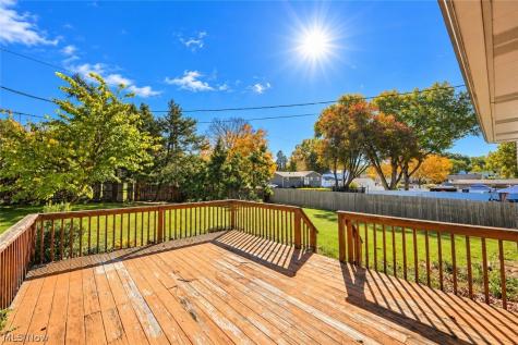 622 Meadowridge Avenue NW Canton OH 44708