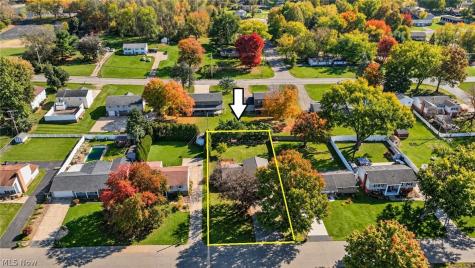 622 Meadowridge Avenue NW Canton OH 44708