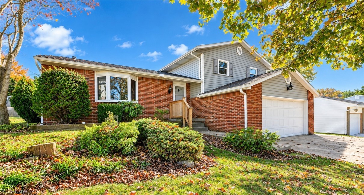 622 Meadowridge Avenue NW Canton OH 44708