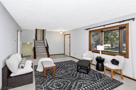 622 Meadowridge Avenue NW Canton OH 44708