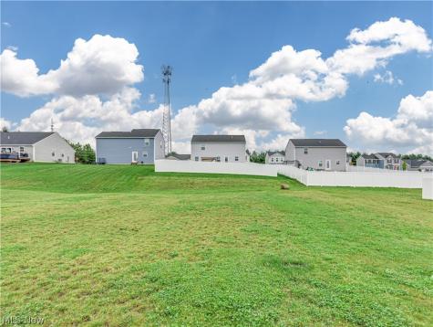 2632 Bishop Oval Barberton OH 44203