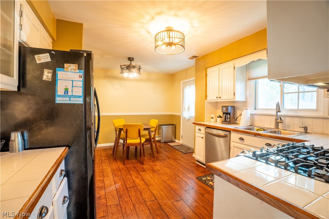 110 Berkshire Road Elyria OH 44035