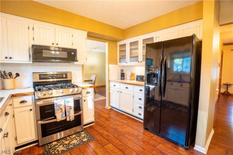 110 Berkshire Road Elyria OH 44035