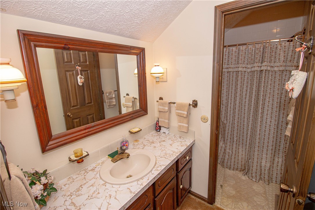 171 Ravenna Street Hudson OH 44236