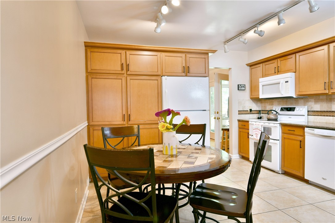 5841 Sampson Drive Girard OH 44420
