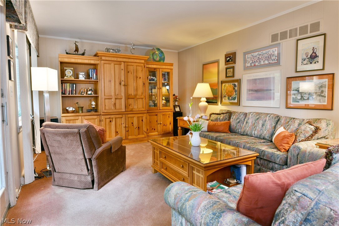 5841 Sampson Drive Girard OH 44420