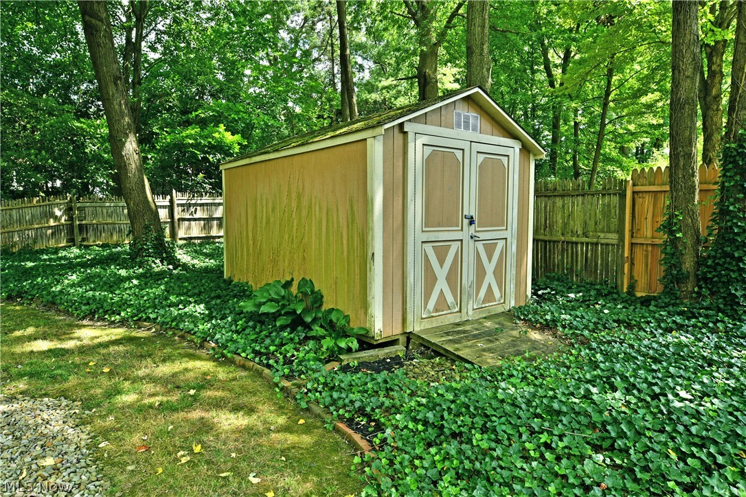 5841 Sampson Drive Girard OH 44420