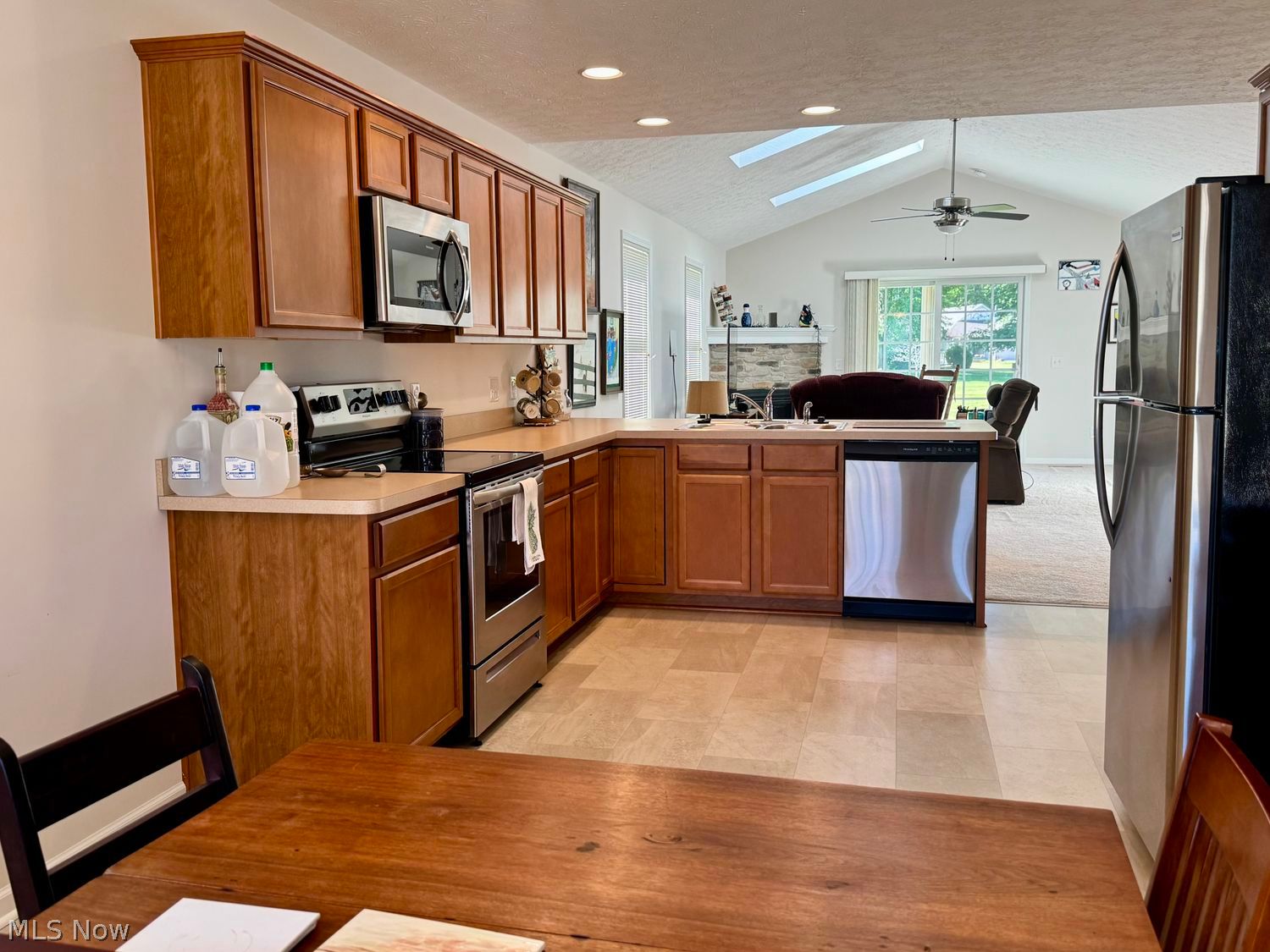 1132 Hunting Hollow Grafton OH 44044