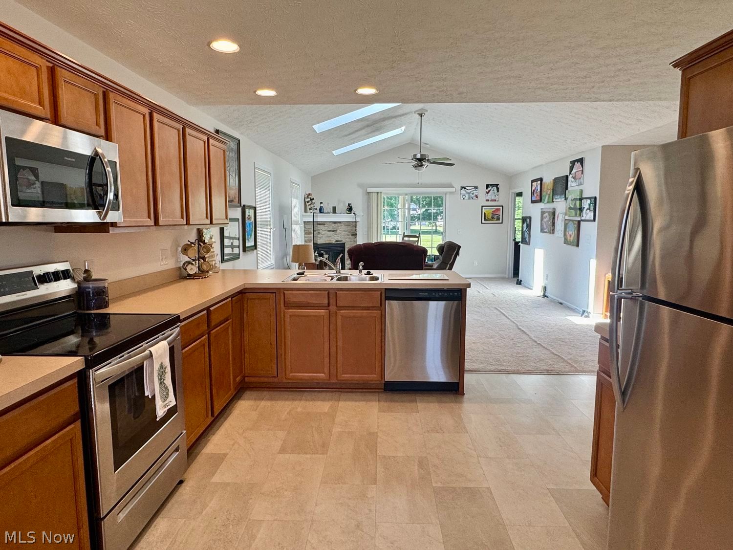 1132 Hunting Hollow Grafton OH 44044