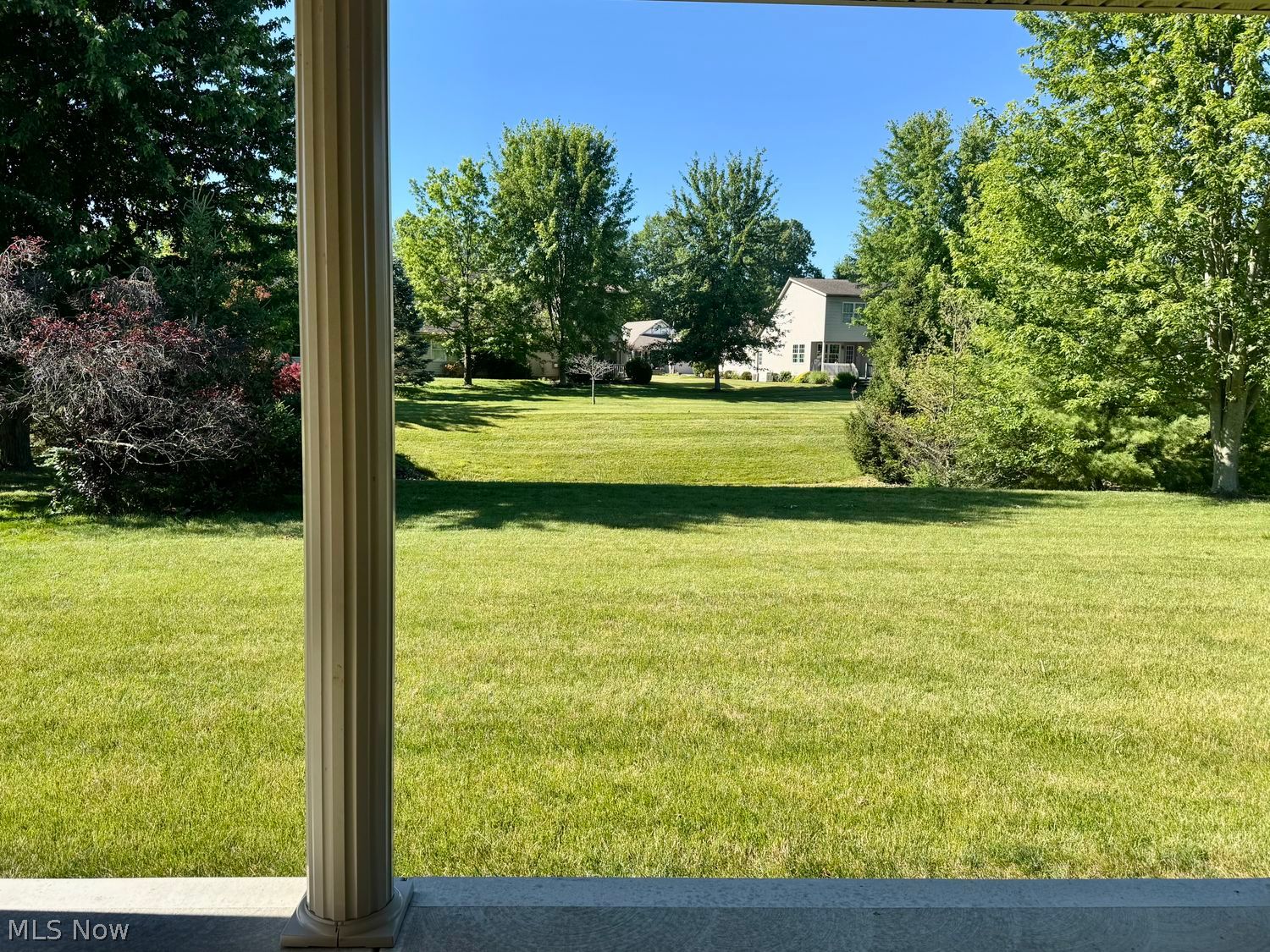 1132 Hunting Hollow Grafton OH 44044