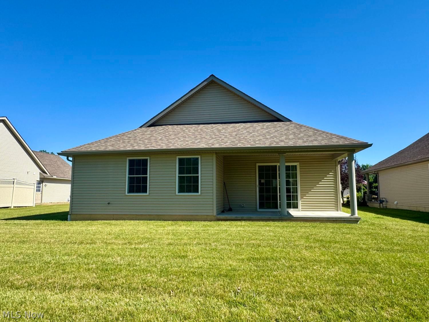 1132 Hunting Hollow Grafton OH 44044