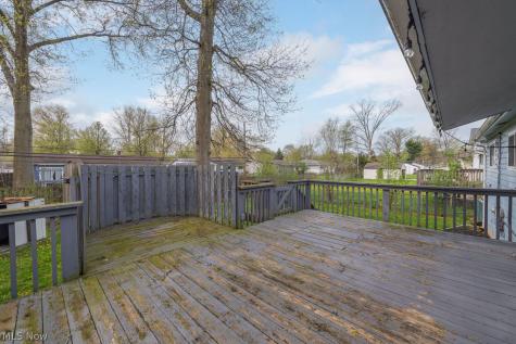 24763 Doe Drive North Olmsted OH 44070