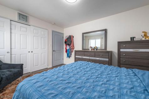 24763 Doe Drive North Olmsted OH 44070