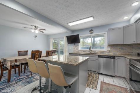 24763 Doe Drive North Olmsted OH 44070