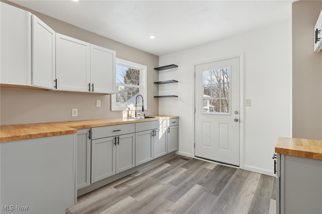 275 Goodview Avenue Akron OH 44305