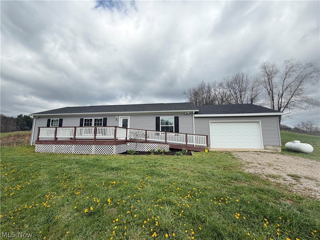 6995 Bill Johns Road Newcomerstown OH 43832