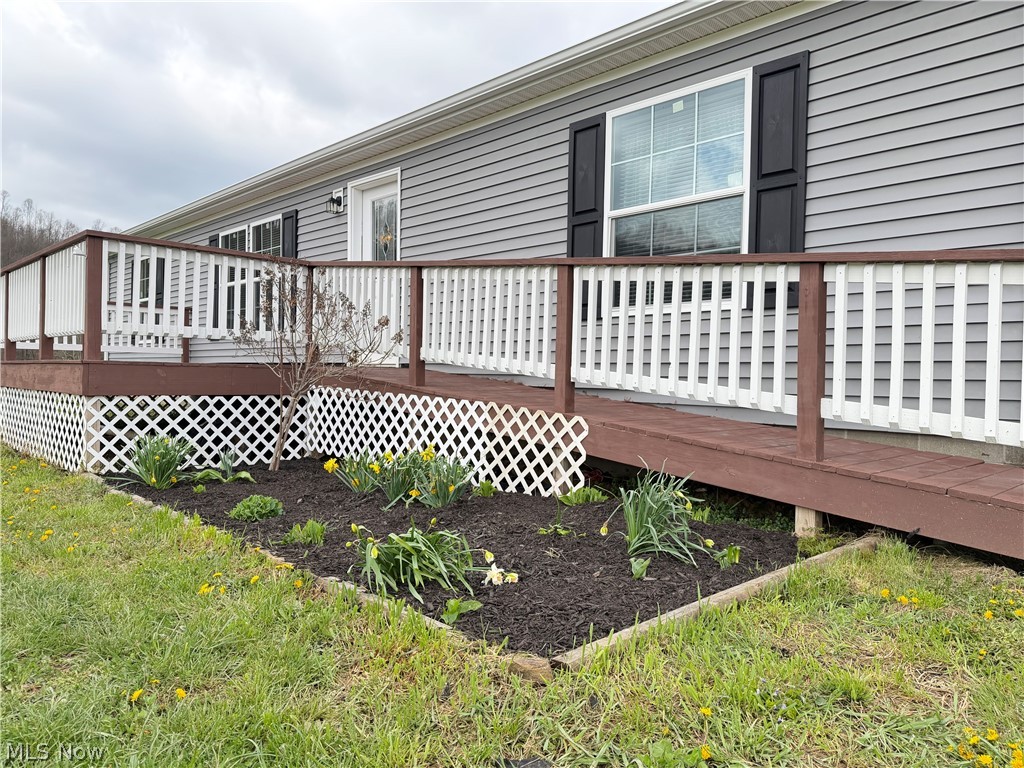 6995 Bill Johns Road Newcomerstown OH 43832
