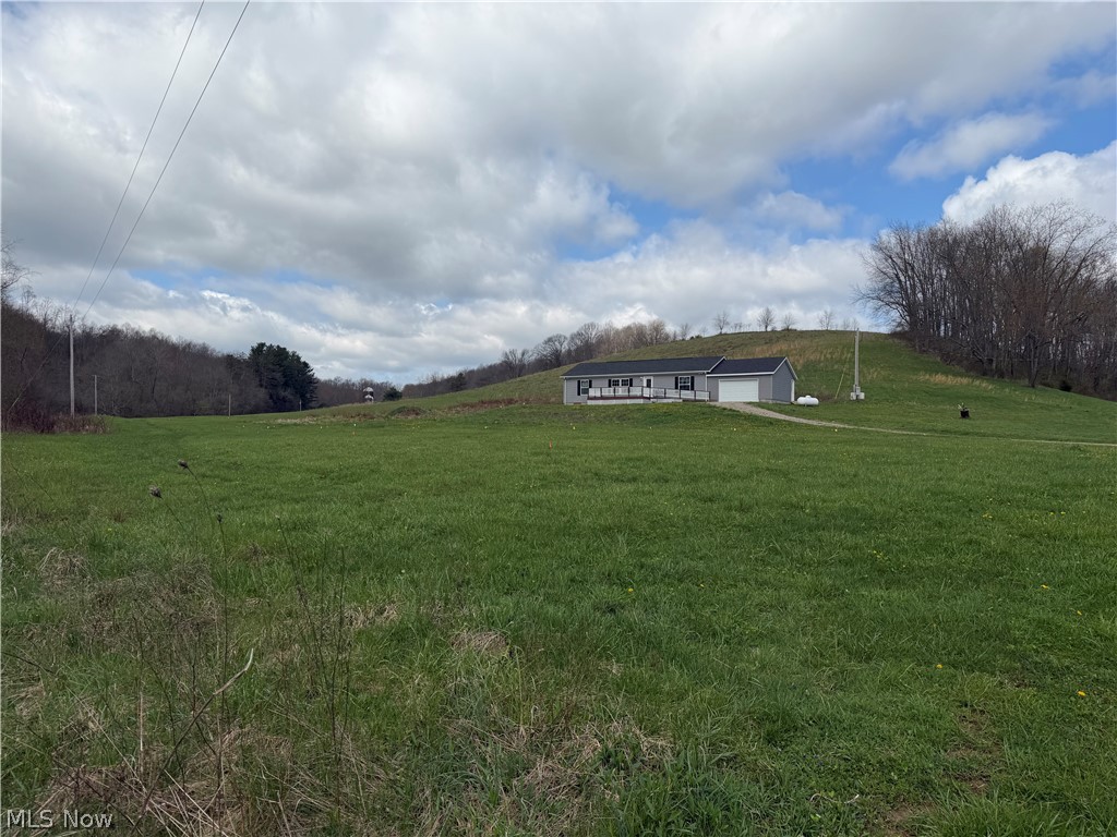 6995 Bill Johns Road Newcomerstown OH 43832