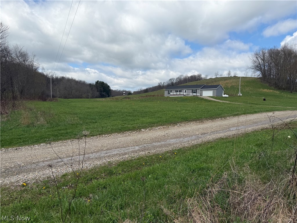 6995 Bill Johns Road Newcomerstown OH 43832