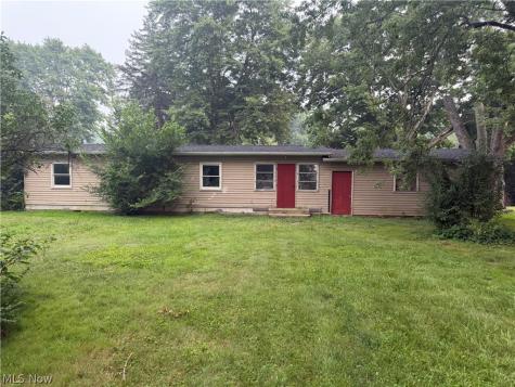 6933 Navarre Road SW Massillon OH 44646