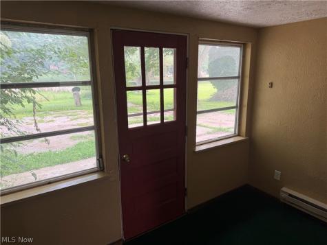 6933 Navarre Road SW Massillon OH 44646