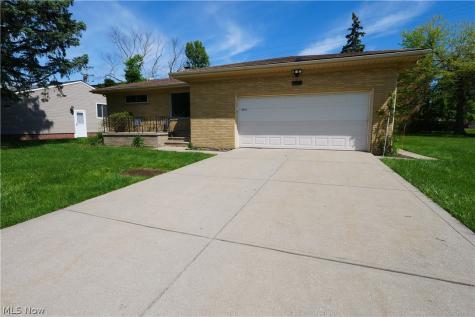 5931 Mayberry Avenue Mayfield Heights OH 44124