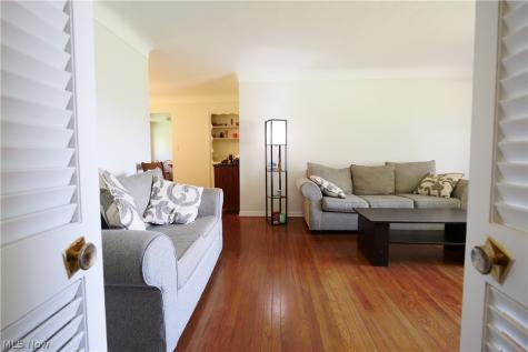 5931 Mayberry Avenue Mayfield Heights OH 44124
