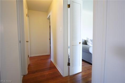 5931 Mayberry Avenue Mayfield Heights OH 44124