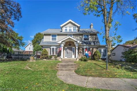 251 Norton Avenue Barberton OH 44203