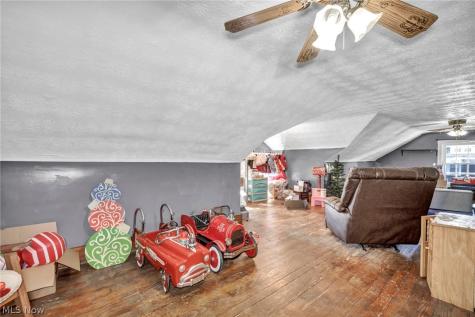251 Norton Avenue Barberton OH 44203