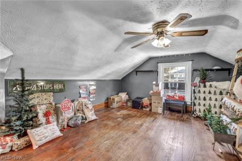 251 Norton Avenue Barberton OH 44203