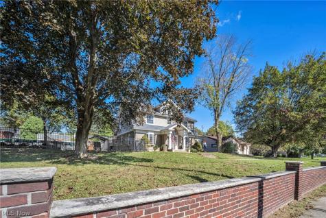 251 Norton Avenue Barberton OH 44203