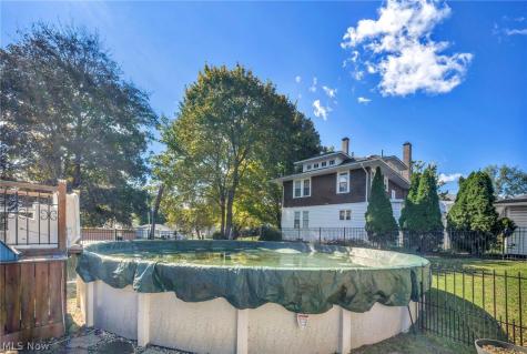 251 Norton Avenue Barberton OH 44203
