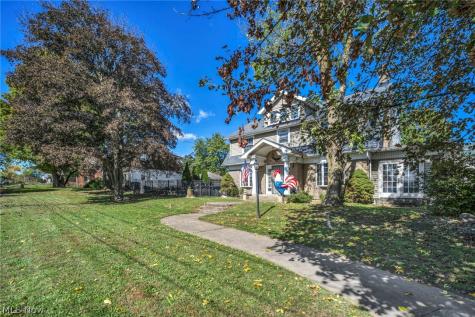 251 Norton Avenue Barberton OH 44203