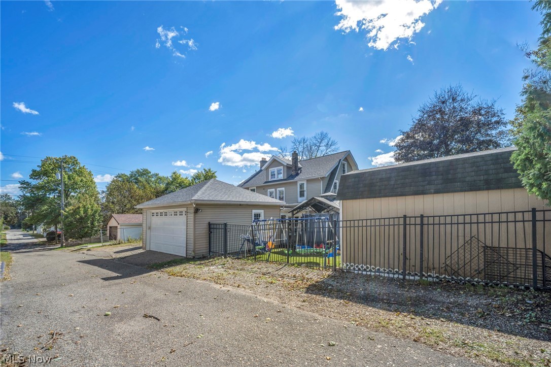 251 Norton Avenue Barberton OH 44203