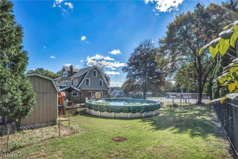 251 Norton Avenue Barberton OH 44203