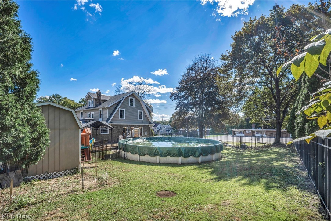 251 Norton Avenue Barberton OH 44203