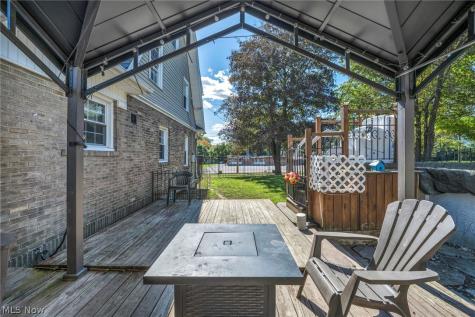 251 Norton Avenue Barberton OH 44203