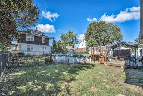 251 Norton Avenue Barberton OH 44203