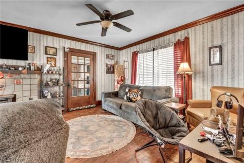 251 Norton Avenue Barberton OH 44203