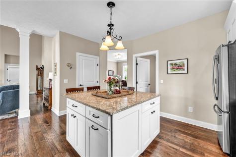 32708 Albion Drive Avon Lake OH 44012
