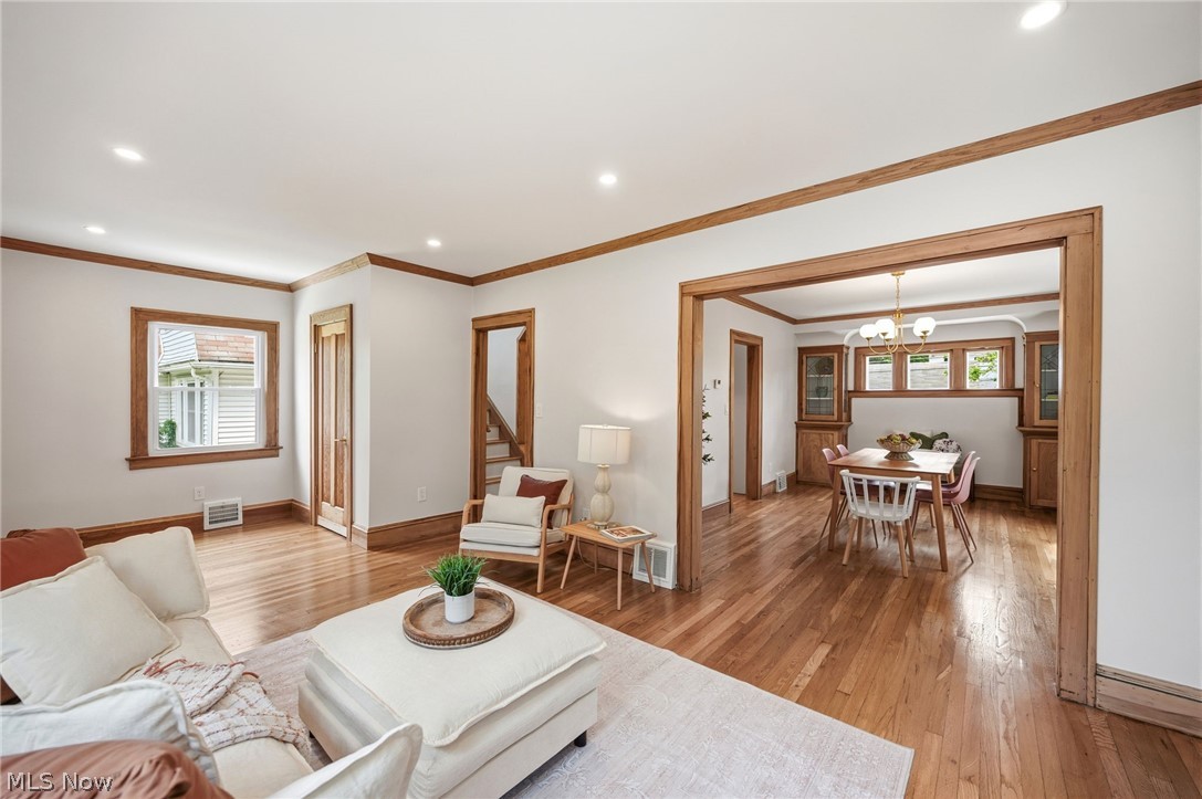 1605 Lewis Drive Lakewood OH 44107