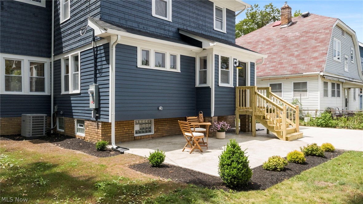 1605 Lewis Drive Lakewood OH 44107