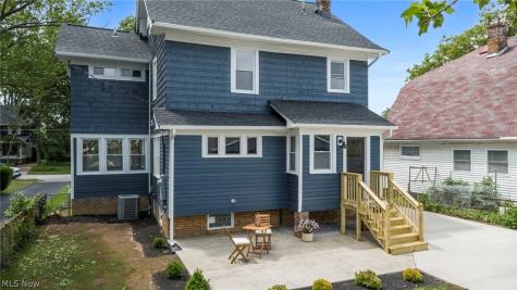 1605 Lewis Drive Lakewood OH 44107