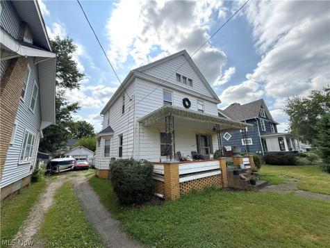 812 Clarendon Avenue NW Canton OH 44708