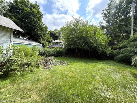 812 Clarendon Avenue NW Canton OH 44708
