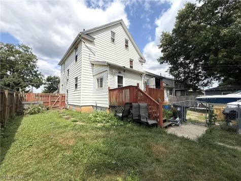 812 Clarendon Avenue NW Canton OH 44708
