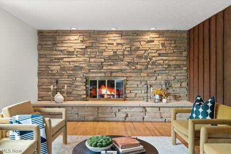 409 Whittlesey Drive Tallmadge OH 44278