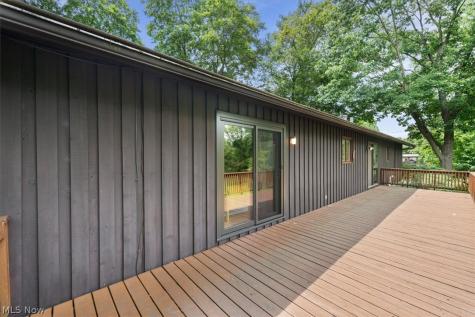 409 Whittlesey Drive Tallmadge OH 44278